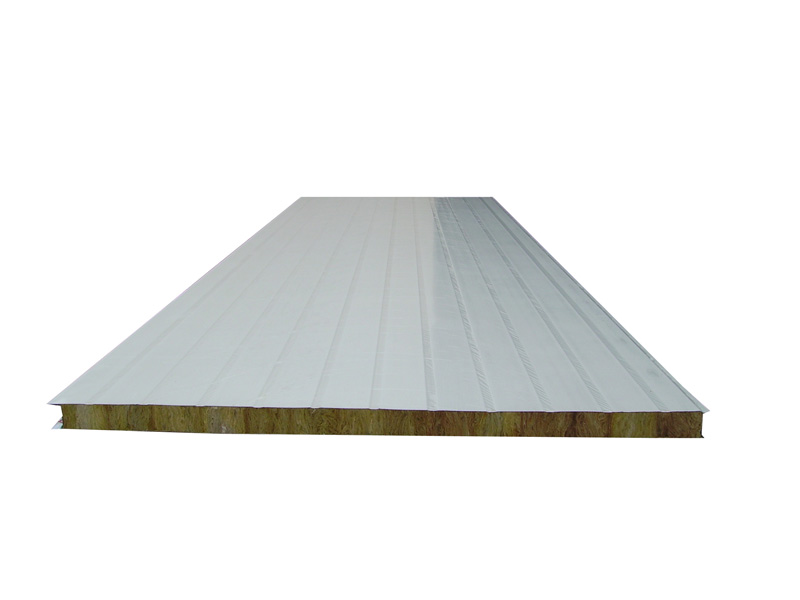 夾芯彩鋼板廠家忠告——生命無價(jià)莫貪便宜